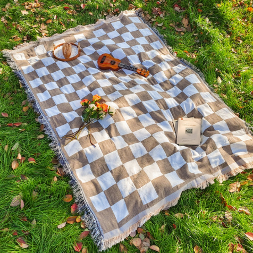 All-Season Checkered Picnic Blanket with Fringe